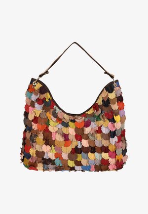 Színes bőrtáska, amely hullámos szirommintával készült különböző árnyalatokban. Lágy tapintású, ívelt formájú, egyetlen vállpánttal.