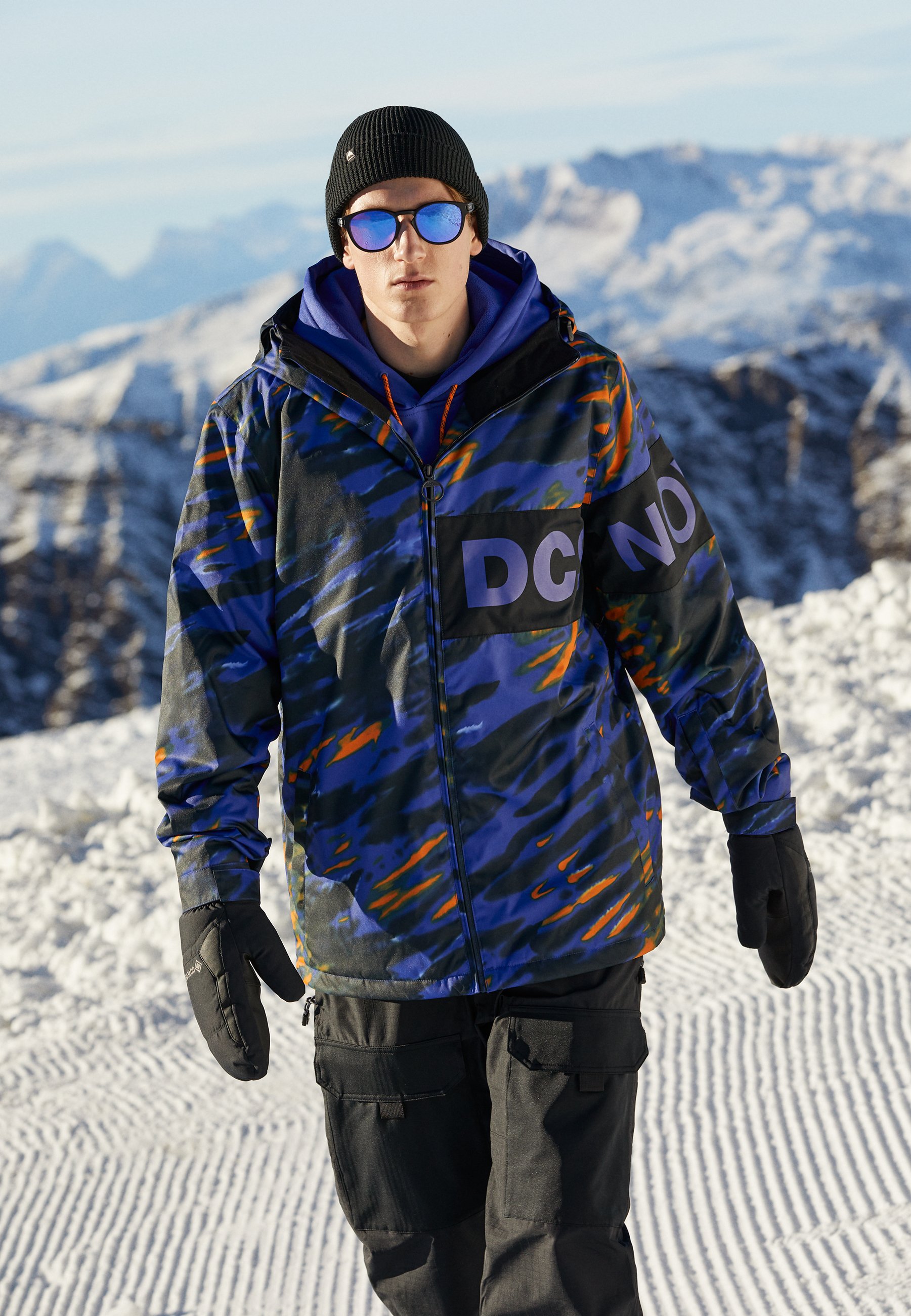 Dc Snowboard Jackets