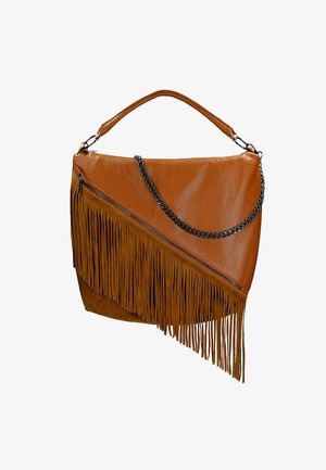 Sac en cuir marron avec des détails de franges diagonales, doté d'une chaîne noire et d'une poche zippée, présentant une finition texturée.