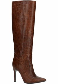 Botte à talon haut marron en cuir synthétique texturé avec un motif crocodile, avec un bout pointu et une hauteur jusqu'aux genoux.