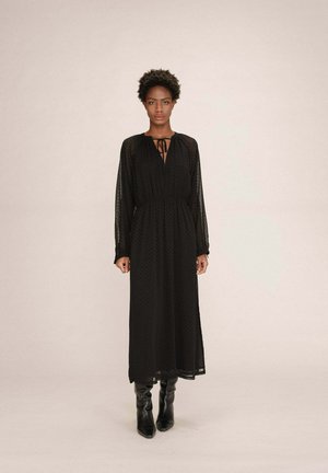 LONGUE A POIS THESSA - Robe longue - noir