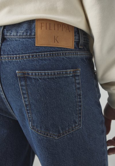 Filippa K Bootcut-farkut - washed mid blue