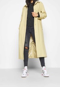 Vero Moda Bluza z kapturem