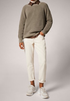 Sweter