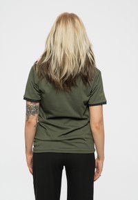 Paradiso Clothing DIVISION BLENDED PULSE RINGER - Print T-shirt - green