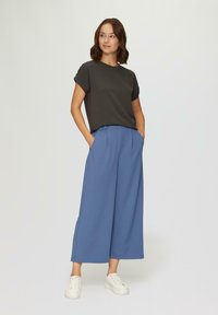 QS - T-shirt basic