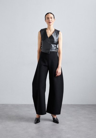A.W.A.K.E. MODE ROUNDED TAILORED  - Nadrágok - black