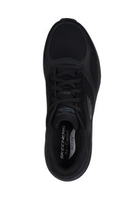 Scarpa sportiva nera realizzata in materiali mesh e sintetici, punta rotonda, design con lacci e collo imbottito. Presenta soletta "Air Cooled".
