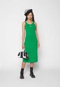 adidas Originals ADICOLOR CLASSICS 3-STRIPES Jersey dress