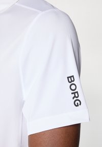 Thumbnail Image 6