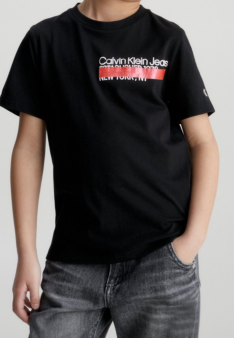 Calvin Klein Jeans Camiseta estampada - black