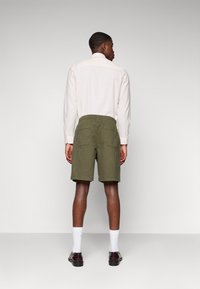 GAP ESSENTIAL  - Shorts - black moss