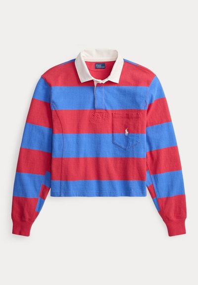 Μακρυμάνικο μπλουζάκι πόλο με κόκκινες και μπλε ρίγες και λευκό γιακά, με τσέπη στο αριστερό στήθος και κεντημένη λεπτομέρεια λογότυπου. Υλικό από βαμβάκι.