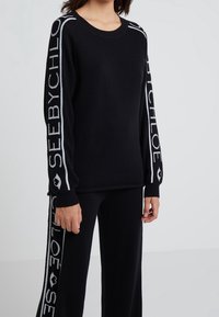 See by Chloé Sweter