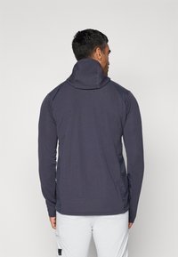 Thumbnail Image 3
