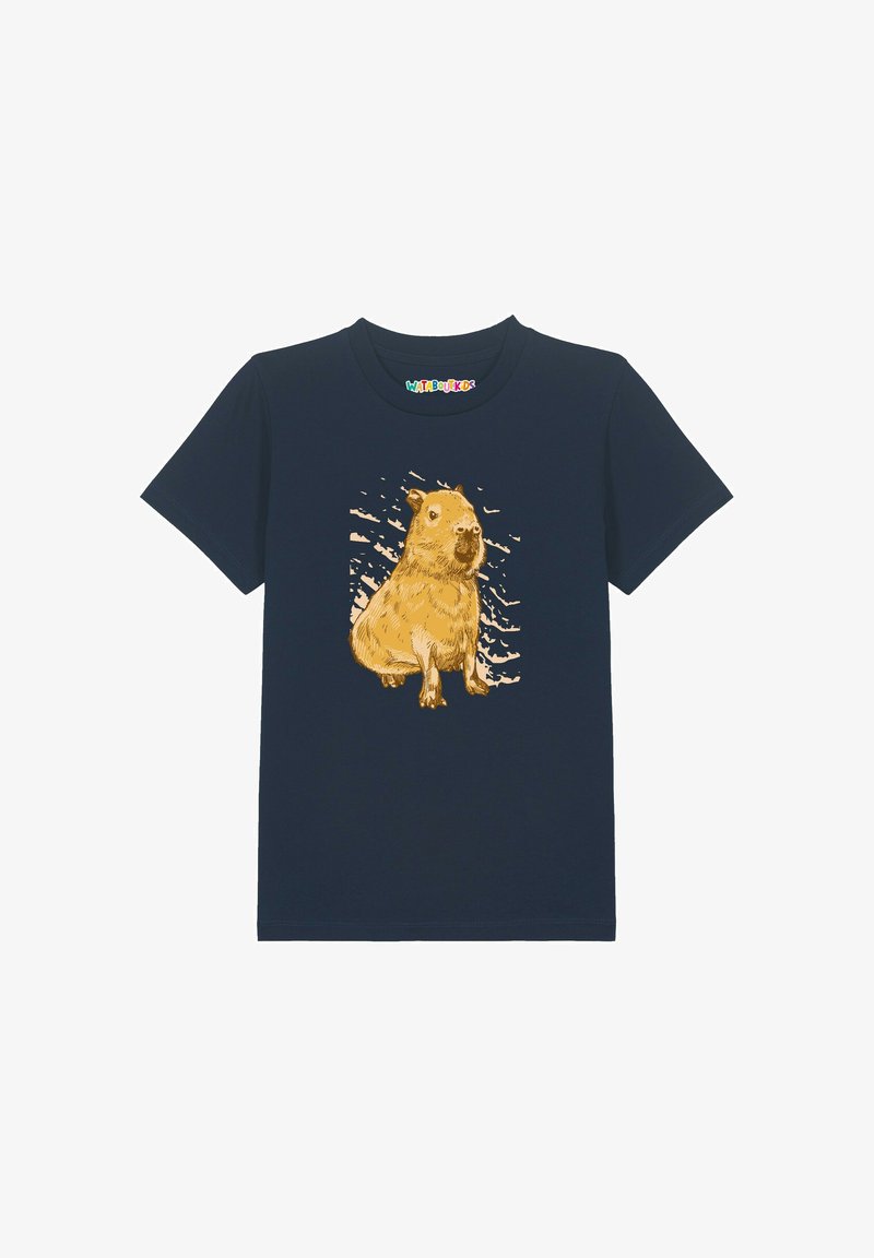 Marineblauw korte mouwen T-shirt met een gedetailleerde goudbruine capibara illustratie centraal aan de voorkant.
