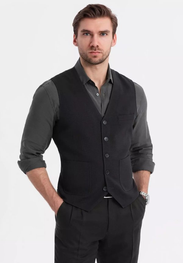 STRUCTURED WITH PATCH POCKETS - Weste