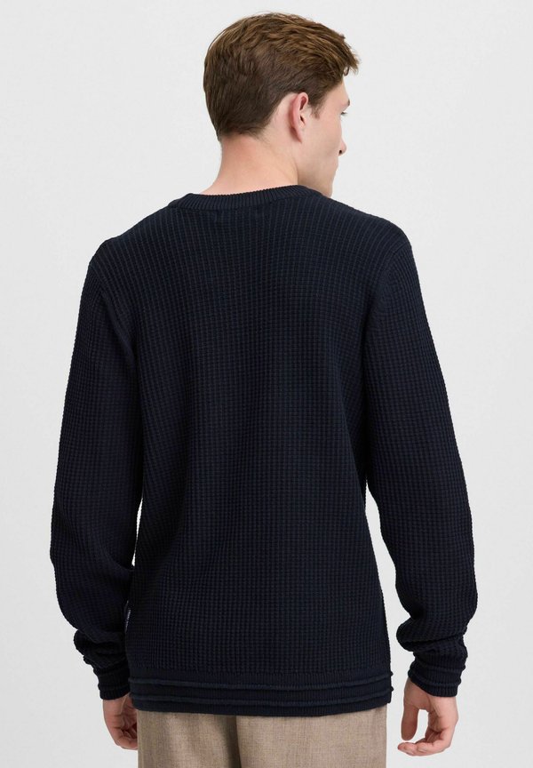 CFKARL CREW NECK STRUCTURED KNIT - Jumper4