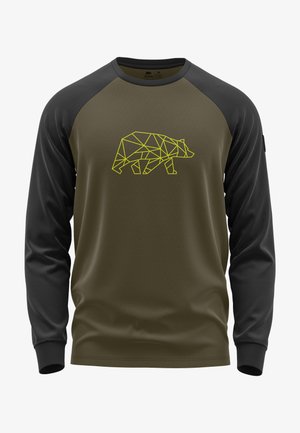 Langärmliges Shirt mit dunkelgrauen Raglanärmeln und einem olivgrünen Körper, auf dem die Brust ein geometrisches, gelbes Bärenmotiv zeigt.