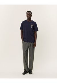 Les Deux BOUQUET - Marškinėliai su spaudiniu - dark navy