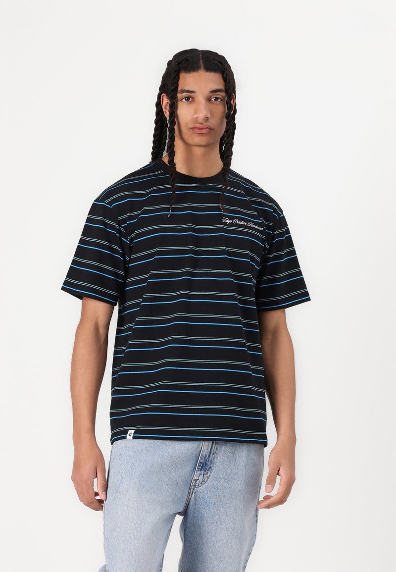 Edwin - BOLTON UNISEX - T-shirt print - black/blue, Vergroten