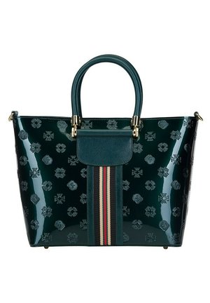 Borsa a tracolla in pelle verniciata verde con motivi in rilievo, doppio manico, una tasca frontale con patta e un accento verticale a righe. Dettagli in hardware dorati.