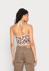 Monki Top - brown
