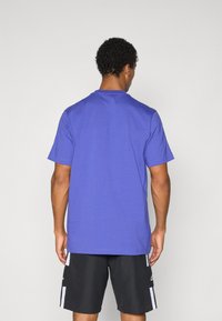 adidas Originals MANCHESTER UNITED ICON TEE - T-shirts print - semi night flash