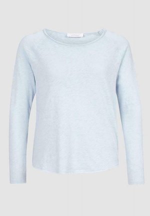 Lichtblauwe trui met lange mouwen en een ronde hals, gemaakt van een zachte, licht gestructureerde stof en een ontspannen pasvorm.