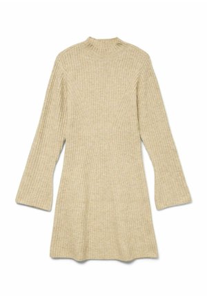 Béžna pletena obleka z ribastim vzorcem in visokim ovratnikom, z razširjenimi rokavi, ki ima prilegajoč se zgornji del in A-linijsko silhueto. Mehka tekstura in minimalna podrobnost.