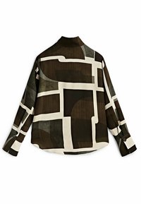 Chemise à manches longues avec un motif bloc de couleurs géométrique marron foncé, noir et crème, vue de dos avec poignets et col boutonnés.