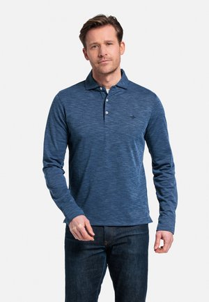 Polo met lange mouwen in donkerblauw, gemaakt van gestructureerde stof, met een kraag, een drieknoopsluiting en een subtiele logodetail.