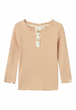 - Sweter