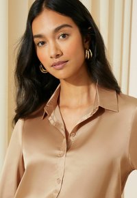 Friends Like These THROUGH-REGULAR FIT - Camicia - mushroom brown