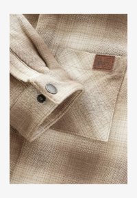 Non sélectionné, neutral check