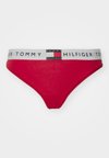 HERITAGE CLASSIC THONG - Stringit - primary red