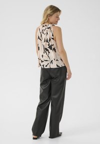 Cream Top - rose dust flower