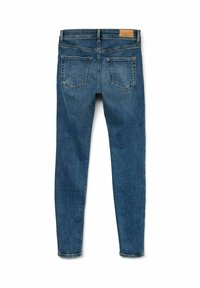 Slim fit modre kavbojke s srednjim pranjem, petimi žepi in usnjenim trakcem na zadnjem pasu. Mehka, teksturirana tkanina.