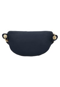 Borsa in pelle blu navy con forma arrotondata, caratterizzata da dettagli in metallo dorato e anelli laterali per le tracolle. Texture liscia con chiusura a zip.