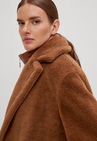 comma Klassischer Mantel - brown