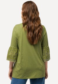 Ulla Popken EMBROIDERED TULIP SLEEVE TEE - Maglietta a manica lunga