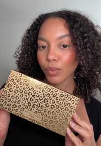 Revolution PRO NEW NEUTRAL SHADOW PALETTE - Palette occhi