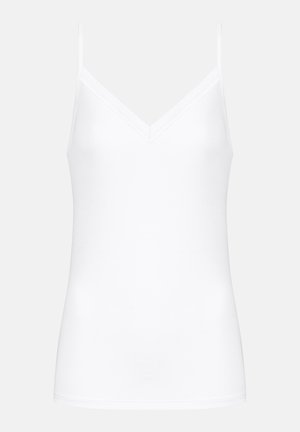 Weißes Camisole mit verstellbaren dünnen Trägern, V-Ausschnitt-Design, weichem Baumwollmischmaterial und nahtloser Textur.