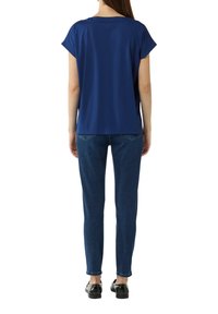 comma LOOSE  niebieski