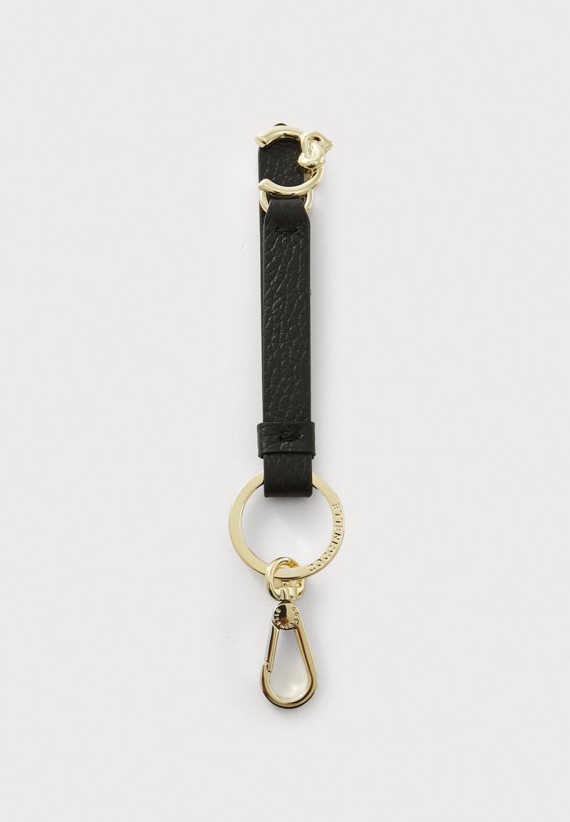 Tira de llavero de cuero negro con acabado texturizado, que cuenta con un broche y anillo de metal dorado, garantizando durabilidad y funcionalidad.