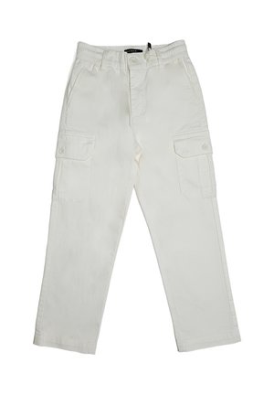 Pantaloni cargo bianchi per bambini con vita elastica, chiusura con bottone, tasche laterali e tasche con pattina su entrambe le gambe.