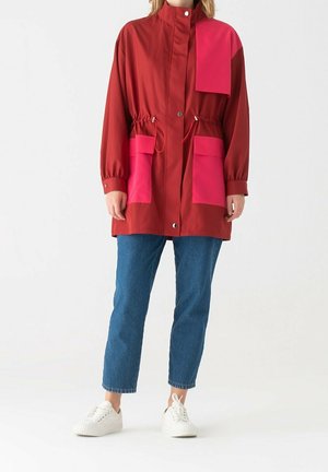 Windbreakers - red