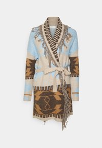 Stickad kofta i beige, brun och blå med geometriska mönster. Har långa ärmar, ett bälte och fransdetaljer på kragen.