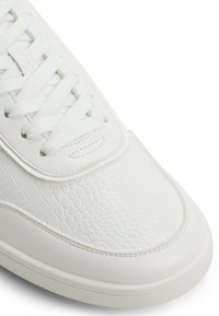 ALDO Matalavartiset tennarit - white combo
