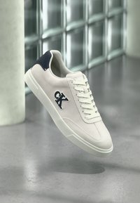 Δεν επιλέχθηκε, off white/navy